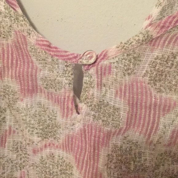 Lux Tank blouse keyhole and v back with tie belt - Picture 3 of 7